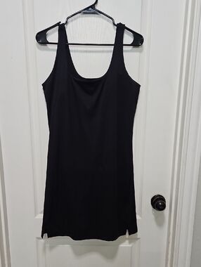 Old Navy Black Active Powersoft Built-In Bra Dress